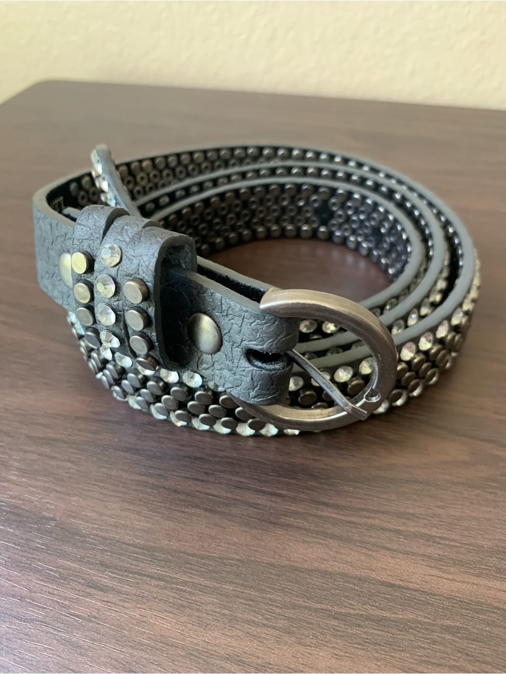 Genuine Leather Country Cowgirl Riveted Nail Heads Studded Skinny Belt Size M/L